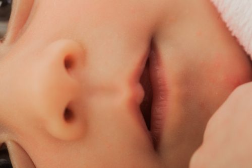 赤ちゃん　鼻